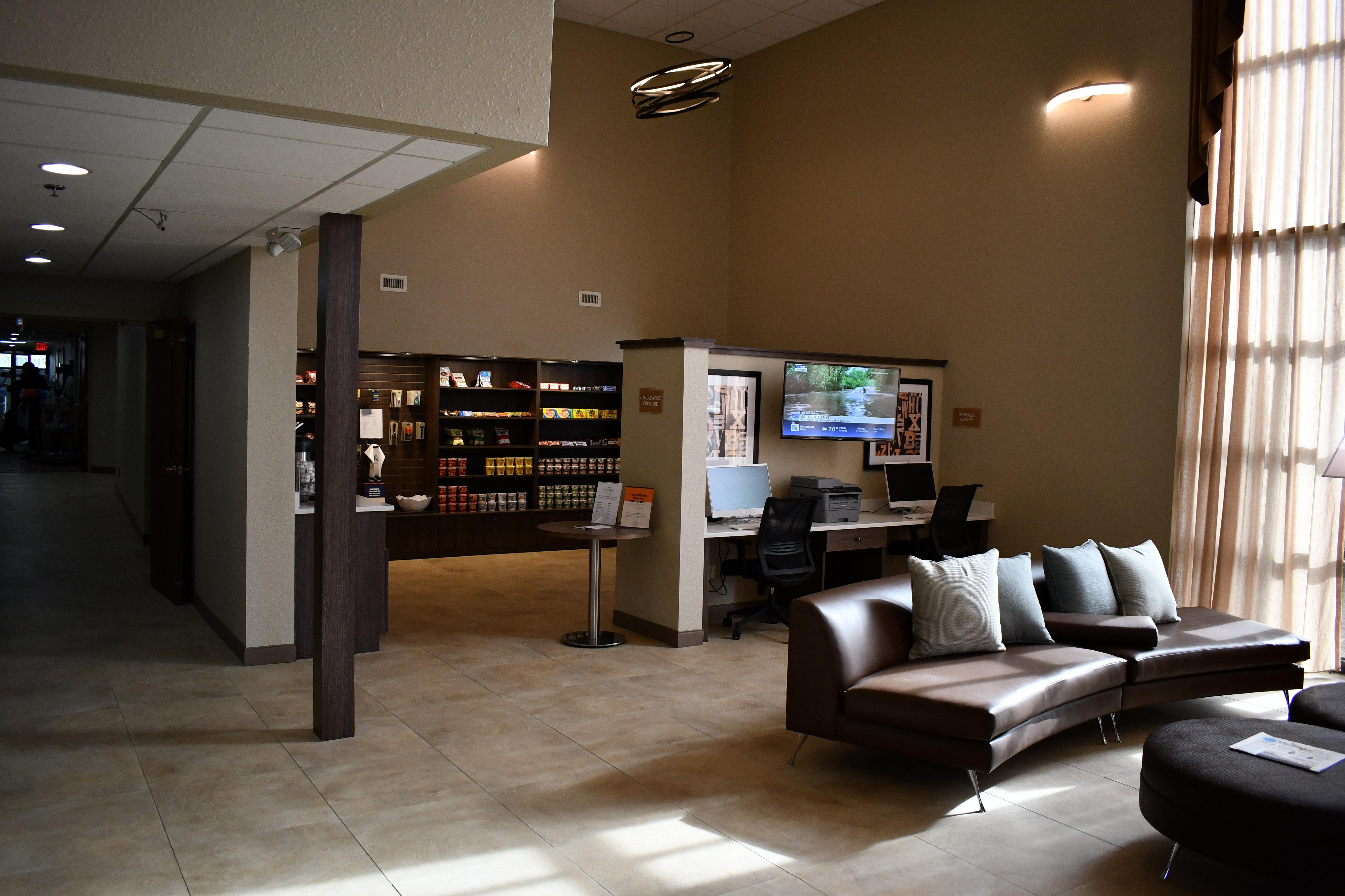 Candlewood Suites Grand Rapids Airport By Ihg Cascade Exterior photo