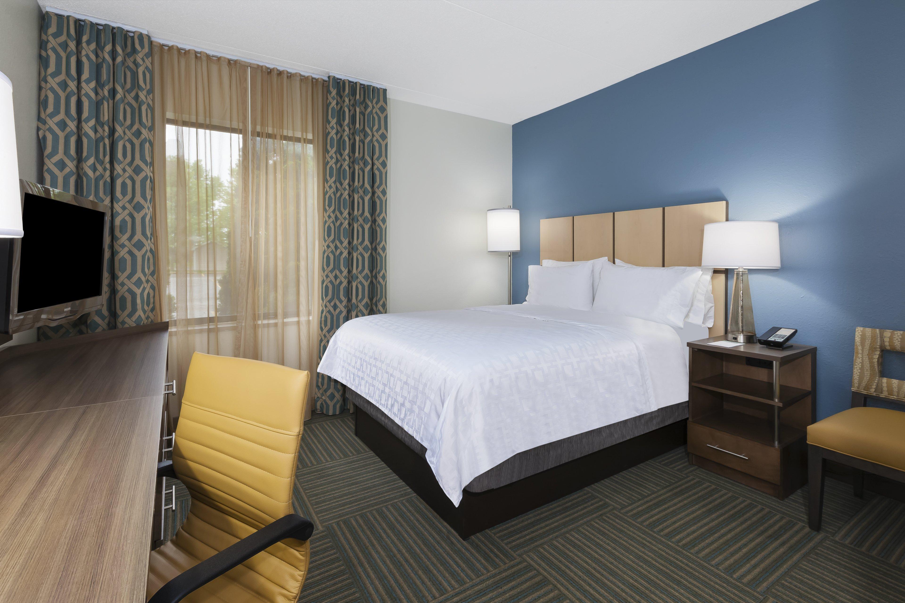 Candlewood Suites Grand Rapids Airport By Ihg Cascade Exterior photo
